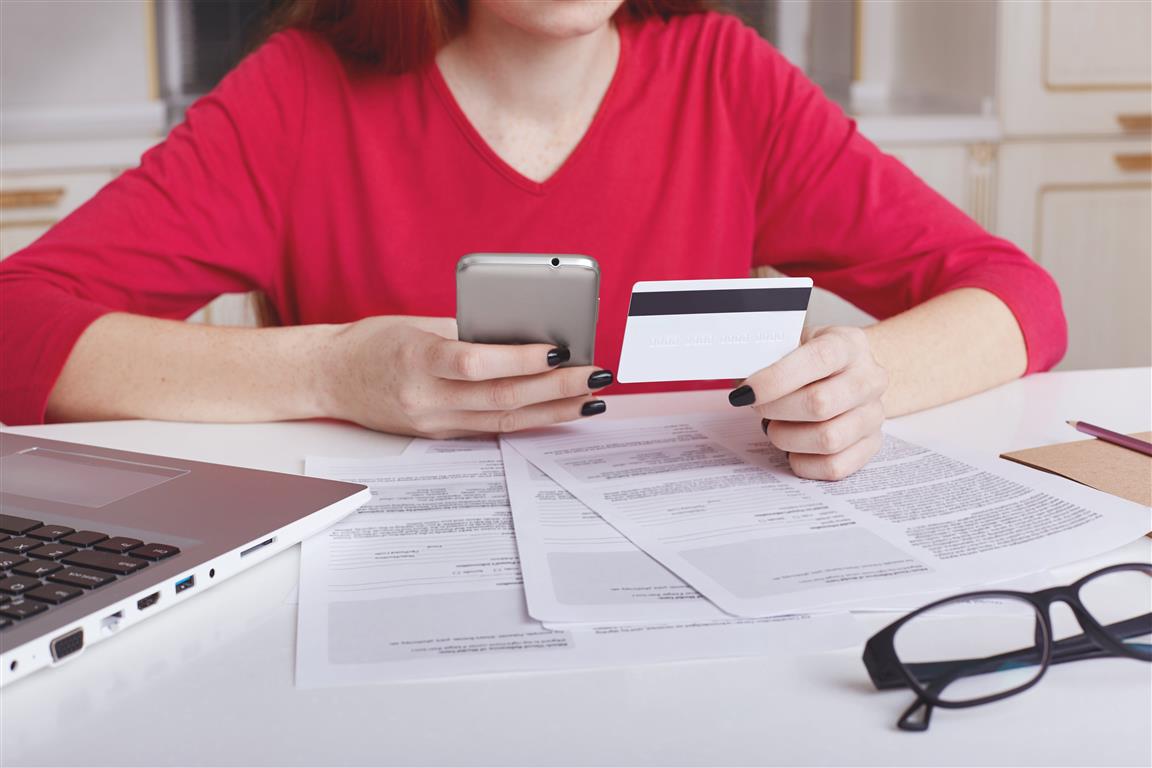 Изисквания към електронните магазини при получаване на плащания с дебитни и кредитни карти